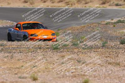 media/Jun-01-2025-CalClub SCCA (Sun) [[eae223c5dd]]/Group 5/Qualifying/